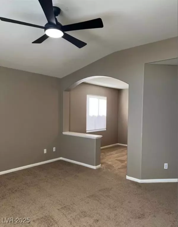 Las Vegas, NV 89117,10057 YELLOW CANARY AVE