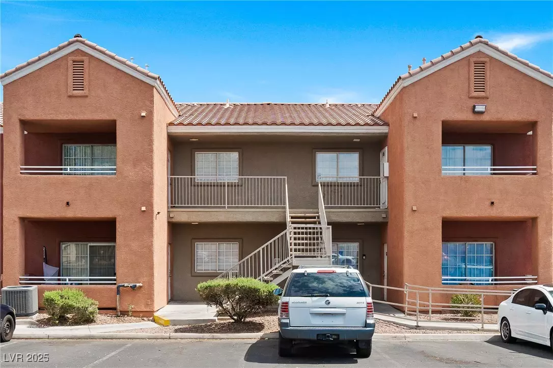 Las Vegas, NV 89115,4730 E Craig RD #2014