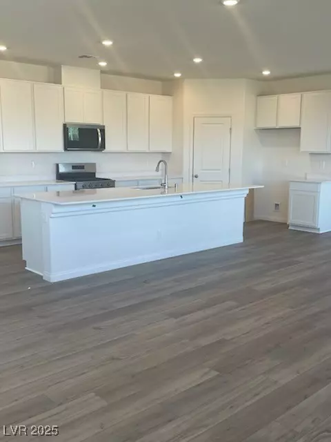 North Las Vegas, NV 89081,4216 Mount Bonnell AVE
