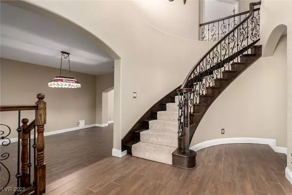 Las Vegas, NV 89117,2925 Mondavi CT