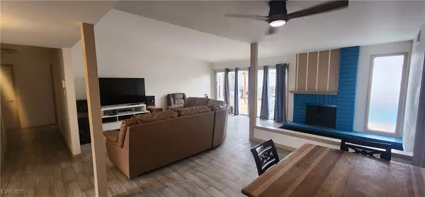 Las Vegas, NV 89121,2759 Long CT
