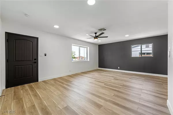 Henderson, NV 89015,1211 Toledo ST