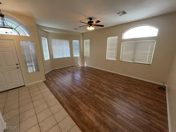 Las Vegas, NV 89123,1084 CORAL DESERT DR