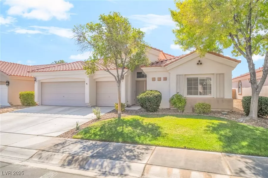 3945 Genoa DR, Las Vegas, NV 89141