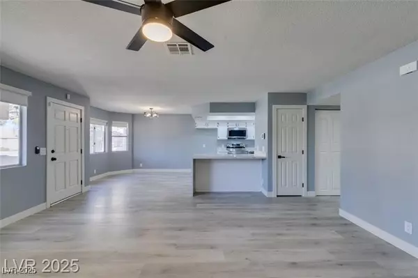 Las Vegas, NV 89128,936 Boulder Mesa DR #201