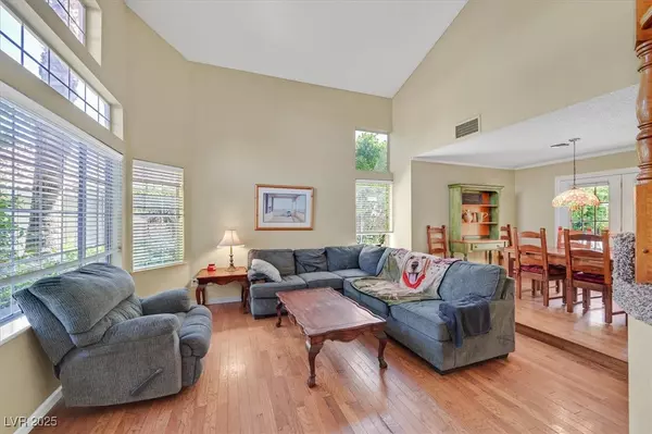 Las Vegas, NV 89128,8405 Haven Brook CT