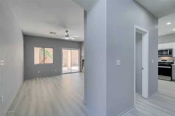 Henderson, NV 89052,803 Binbrook DR