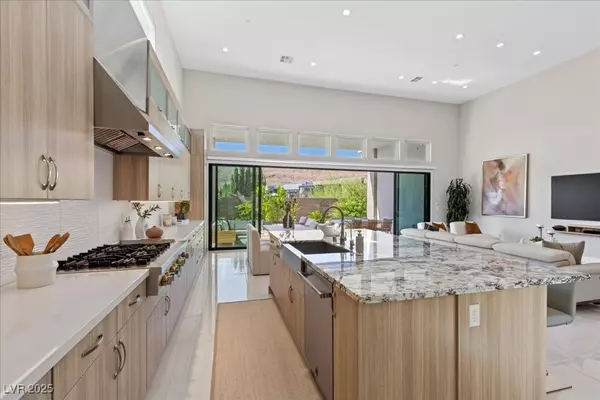 Las Vegas, NV 89135,5167 Stone View DR