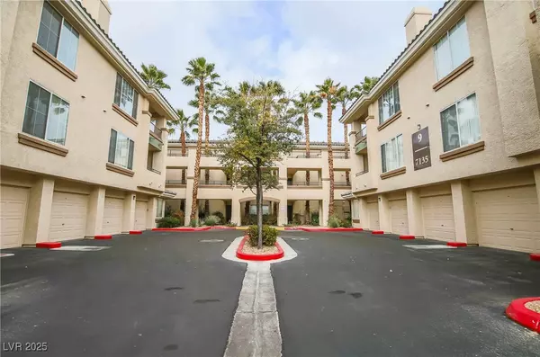 Las Vegas, NV 89113,7135 S DURANGO DR #310