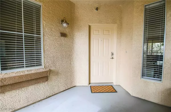 Las Vegas, NV 89113,7135 S DURANGO DR #310