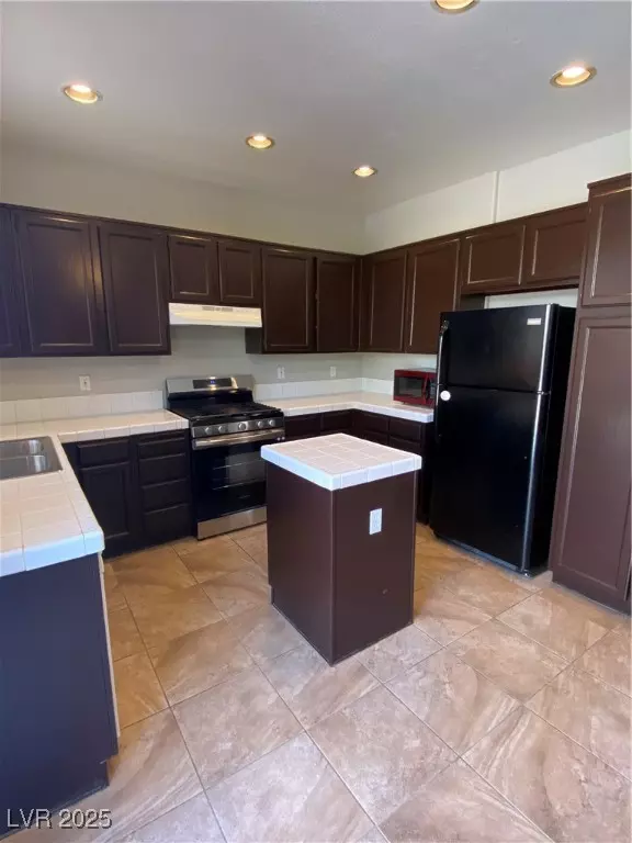 Las Vegas, NV 89147,9130 NAPLES DR