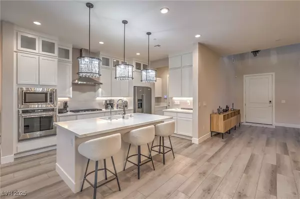 Las Vegas, NV 89166,8984 Rolling Pietra ST