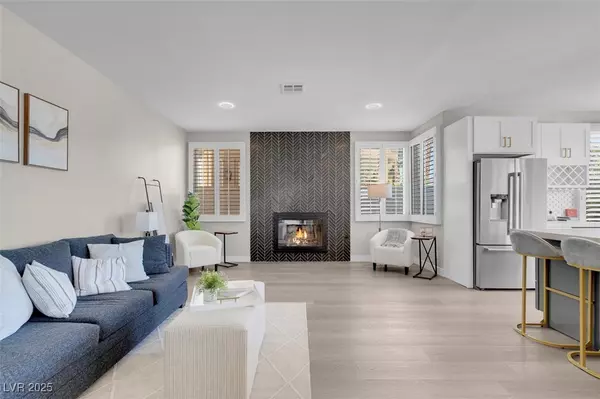 Las Vegas, NV 89117,8848 Rainbow Ridge DR