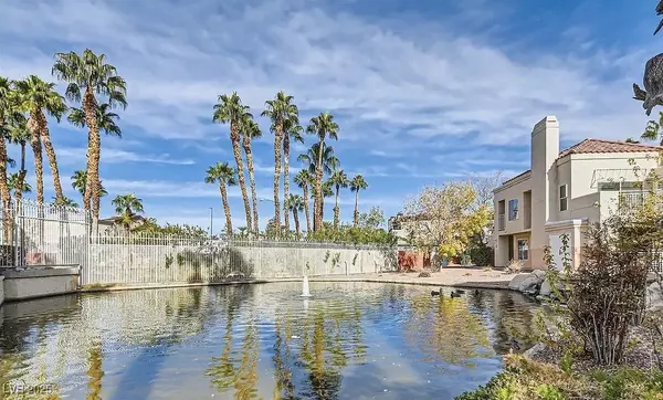 Las Vegas, NV 89118,5000 Red Rock ST #107