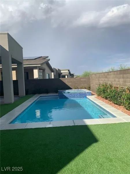 5024 Terramont DR, Las Vegas, NV 89135