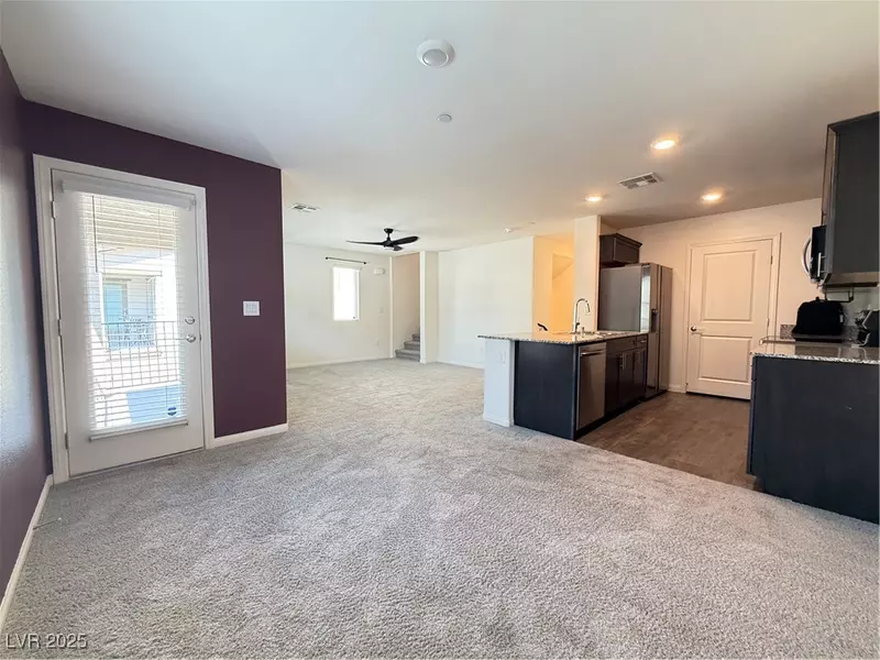 2662 Champagne Gold AVE, North Las Vegas, NV 89086