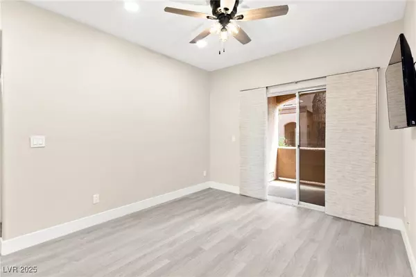 Las Vegas, NV 89122,5751 E Hacienda AVE #159