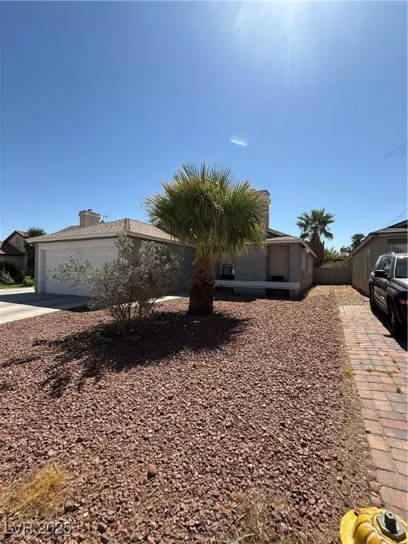 Las Vegas, NV 89115,3829 Northern Light DR