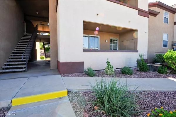 Henderson, NV 89012,231 W Horizon Ridge Pkwy #1113