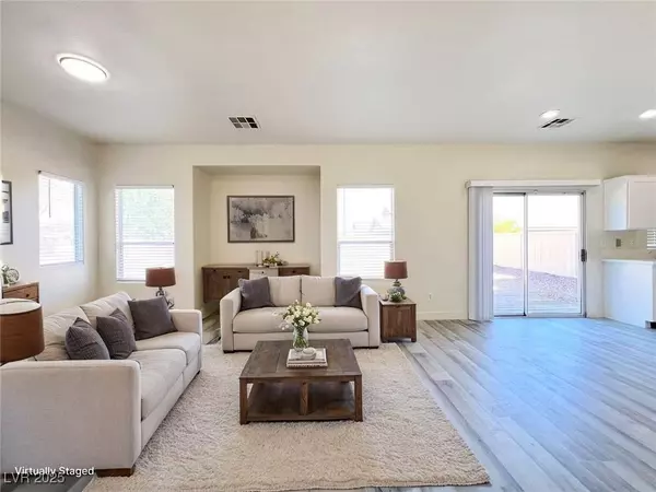 North Las Vegas, NV 89032,4052 Clove Hitch ST