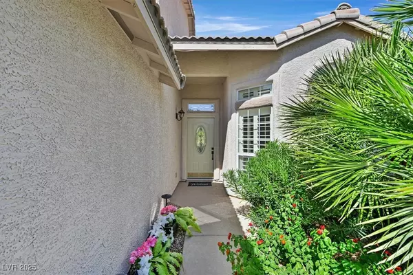 Las Vegas, NV 89130,5104 Burr Oak DR