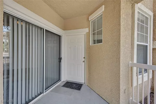 North Las Vegas, NV 89031,5855 Valley DR #1005