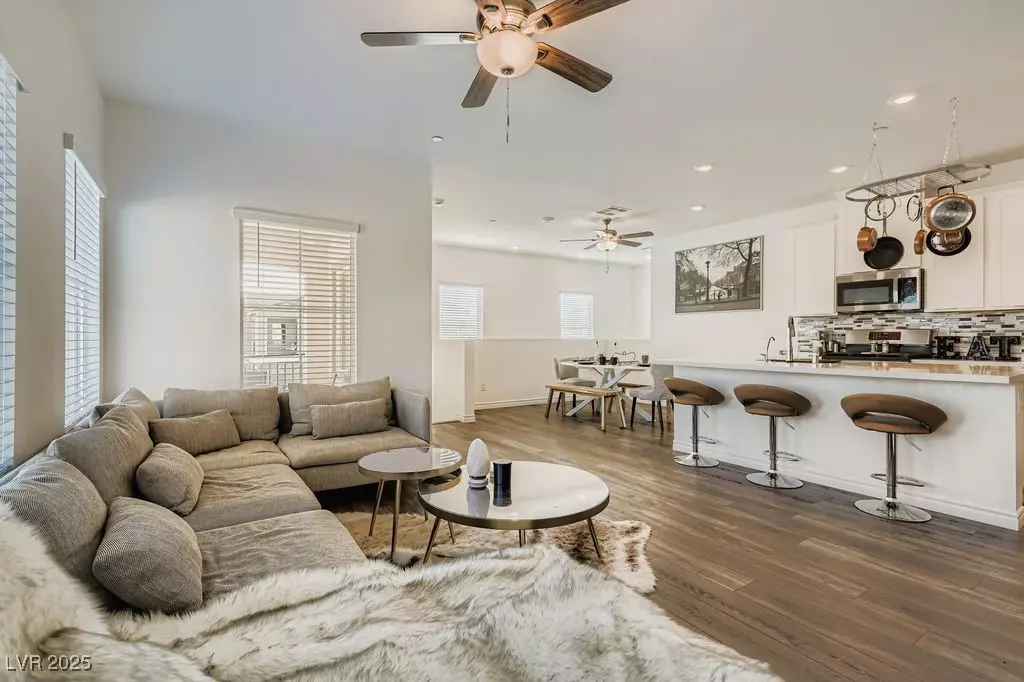 Henderson, NV 89011,275 Callen Falls AVE #2125