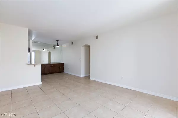 Las Vegas, NV 89128,1830 N Buffalo DR #2115