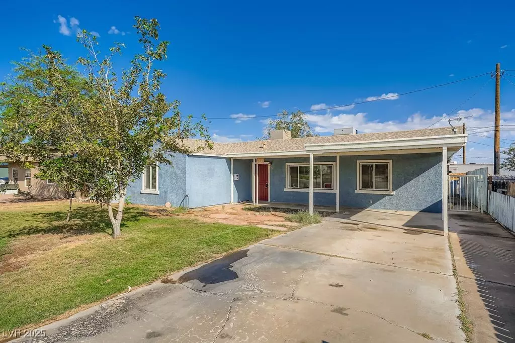 Henderson, NV 89015,571 Blackmore DR