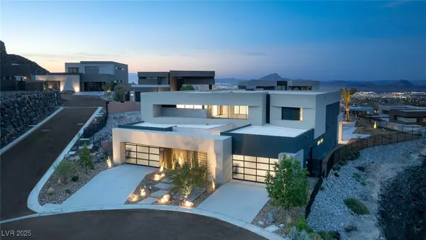 Henderson, NV 89012,620 Dragon Mountain CT