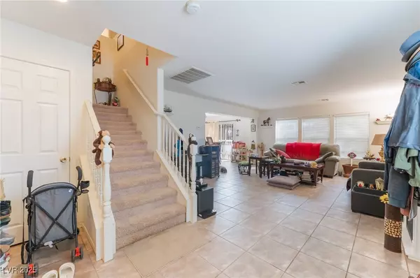 Las Vegas, NV 89129,9505 W Gilmore AVE