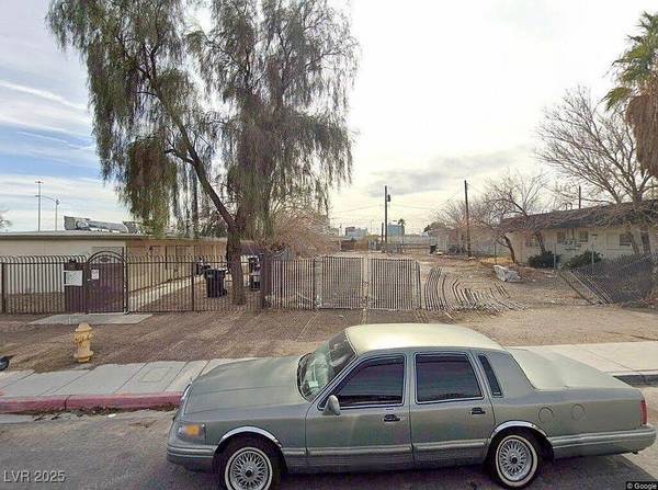 211 Jackson AVE, Las Vegas, NV 89106