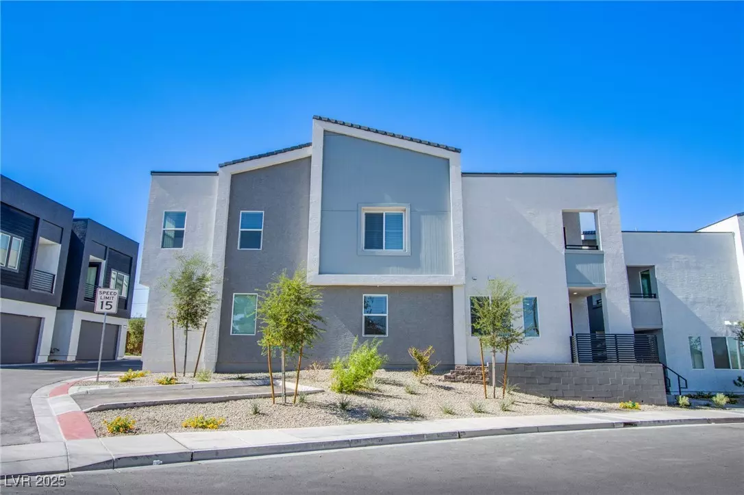 Henderson, NV 89015,145 Aqua Commons LN