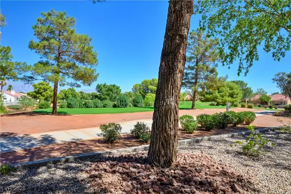 9012 Sundial DR, Las Vegas, NV 89134