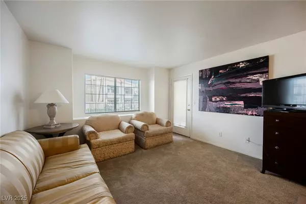 Las Vegas, NV 89128,3125 N Buffalo DR #1088