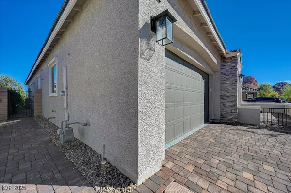 Henderson, NV 89011,76 Tatahatso Point ST