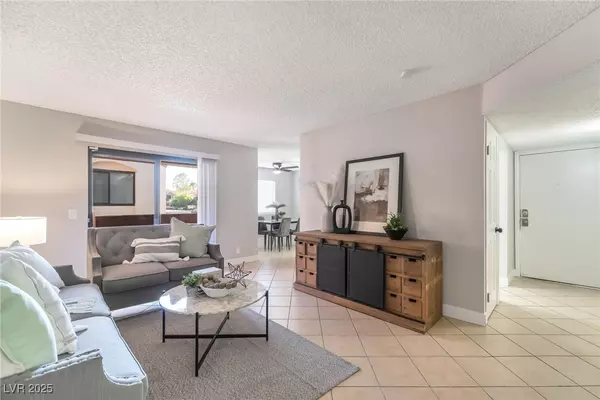 Las Vegas, NV 89128,3151 Soaring Gulls DR #2200