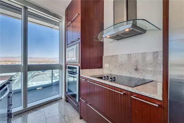 Las Vegas, NV 89103,4471 Dean Martin DR #2001