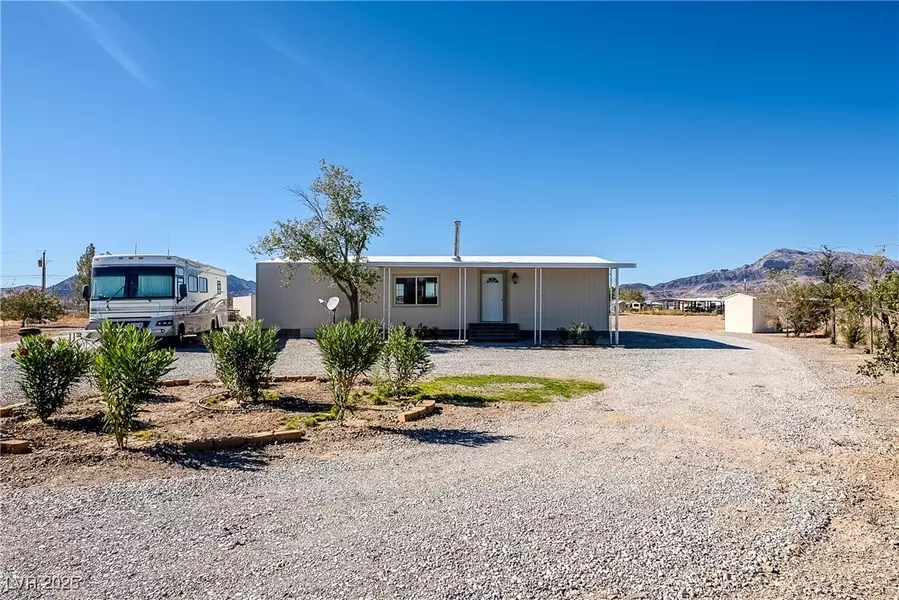 2140 Appaloosa LN, Pahrump, NV 89060