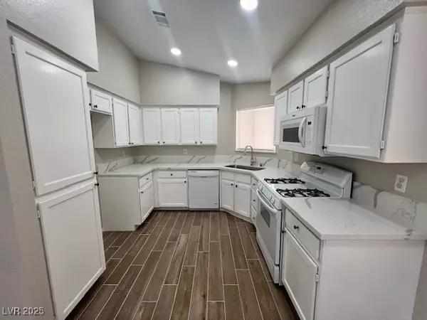 Las Vegas, NV 89145,320 DOCKSIDE CT #0