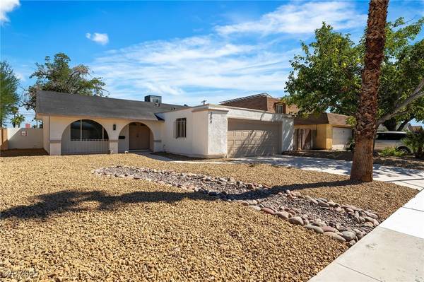 304 N Torrey Pines DR, Las Vegas, NV 89107