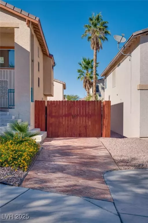 Las Vegas, NV 89147,9648 Jeran Miles CT