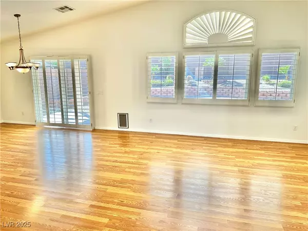 Las Vegas, NV 89131,8221 CABIN SPRINGS AVE