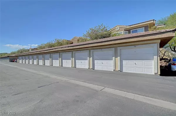 Henderson, NV 89011,833 Aspen Peak LOOP #1026