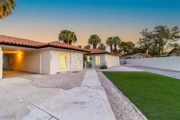 Las Vegas, NV 89102,2504 Llewellyn DR