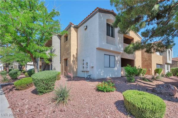 Las Vegas, NV 89128,3151 Soaring Gulls DR #2050