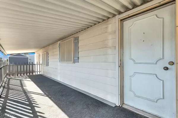 Las Vegas, NV 89122,3361 Gulf Shores DR