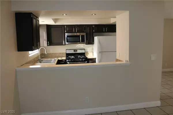 Las Vegas, NV 89108,6609 Joe Michael WAY