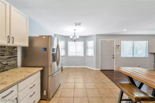 Las Vegas, NV 89117,2708 Beaver Creek CT #202