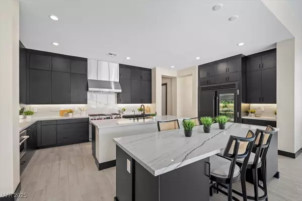 Las Vegas, NV 89113,8810 Italian Trotter CT